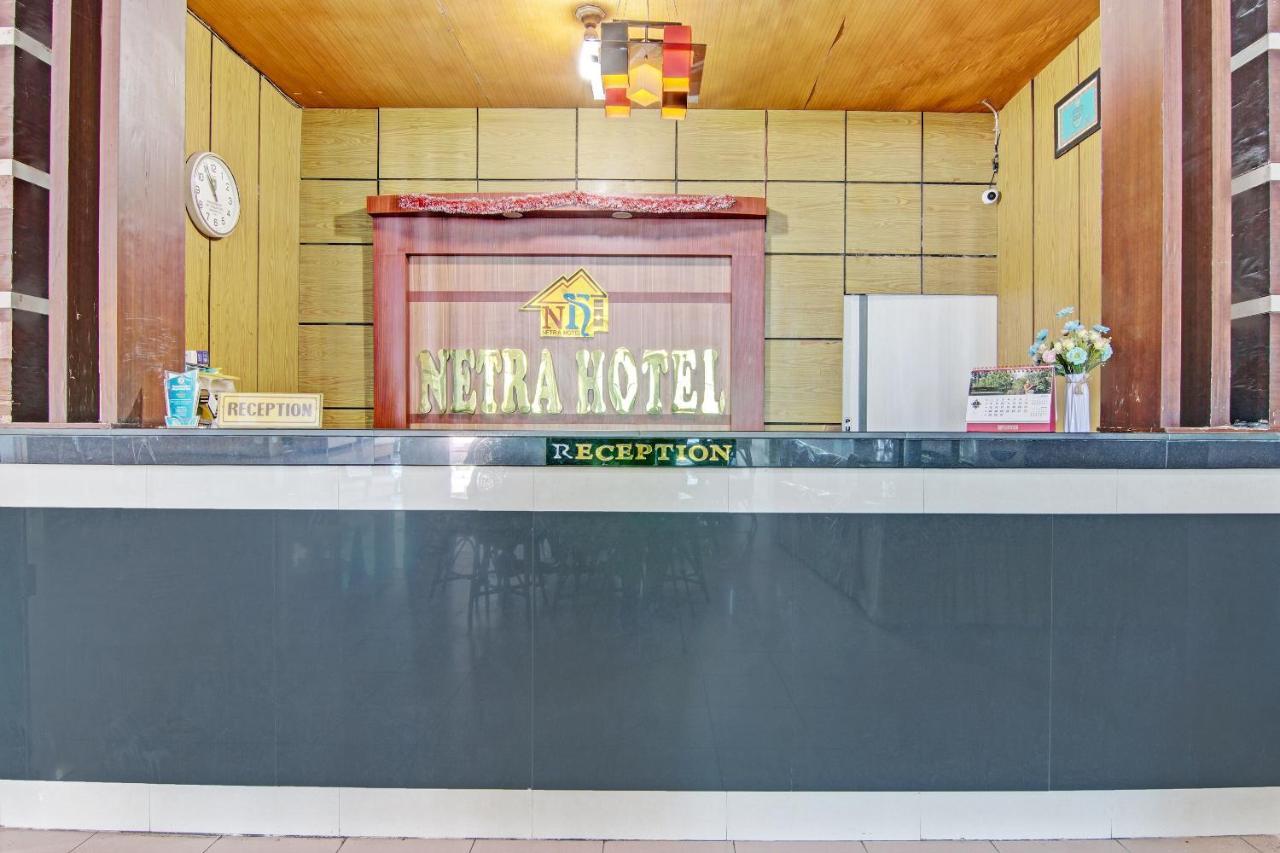 Oyo 92551 Netra Hotel Ujunbatu Exterior foto